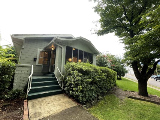 Oxmoor House property